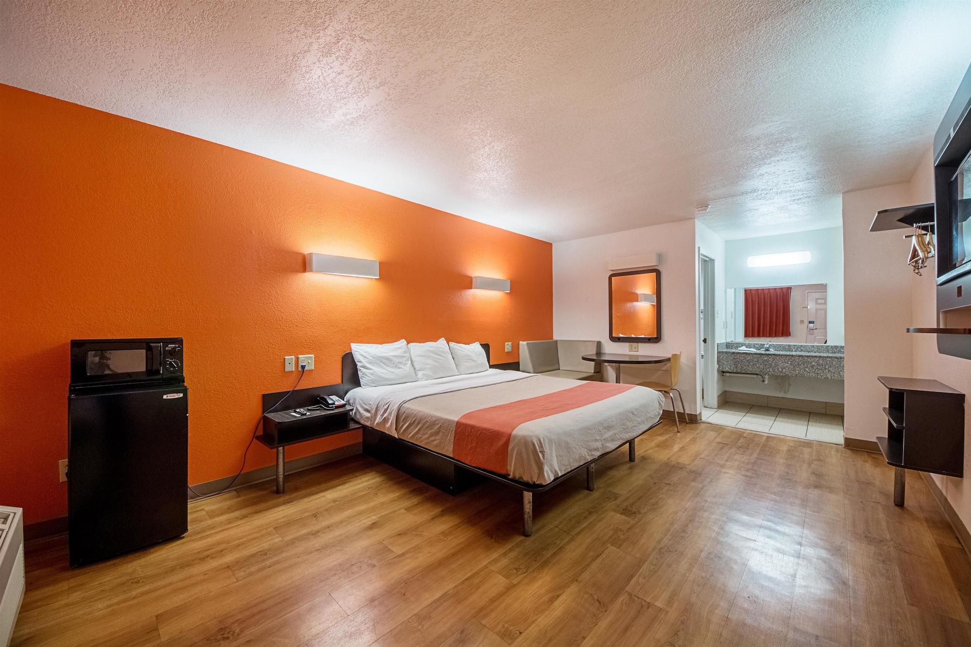 Motel 6-San Antonio, Tx - Fiesta Trails Экстерьер фото