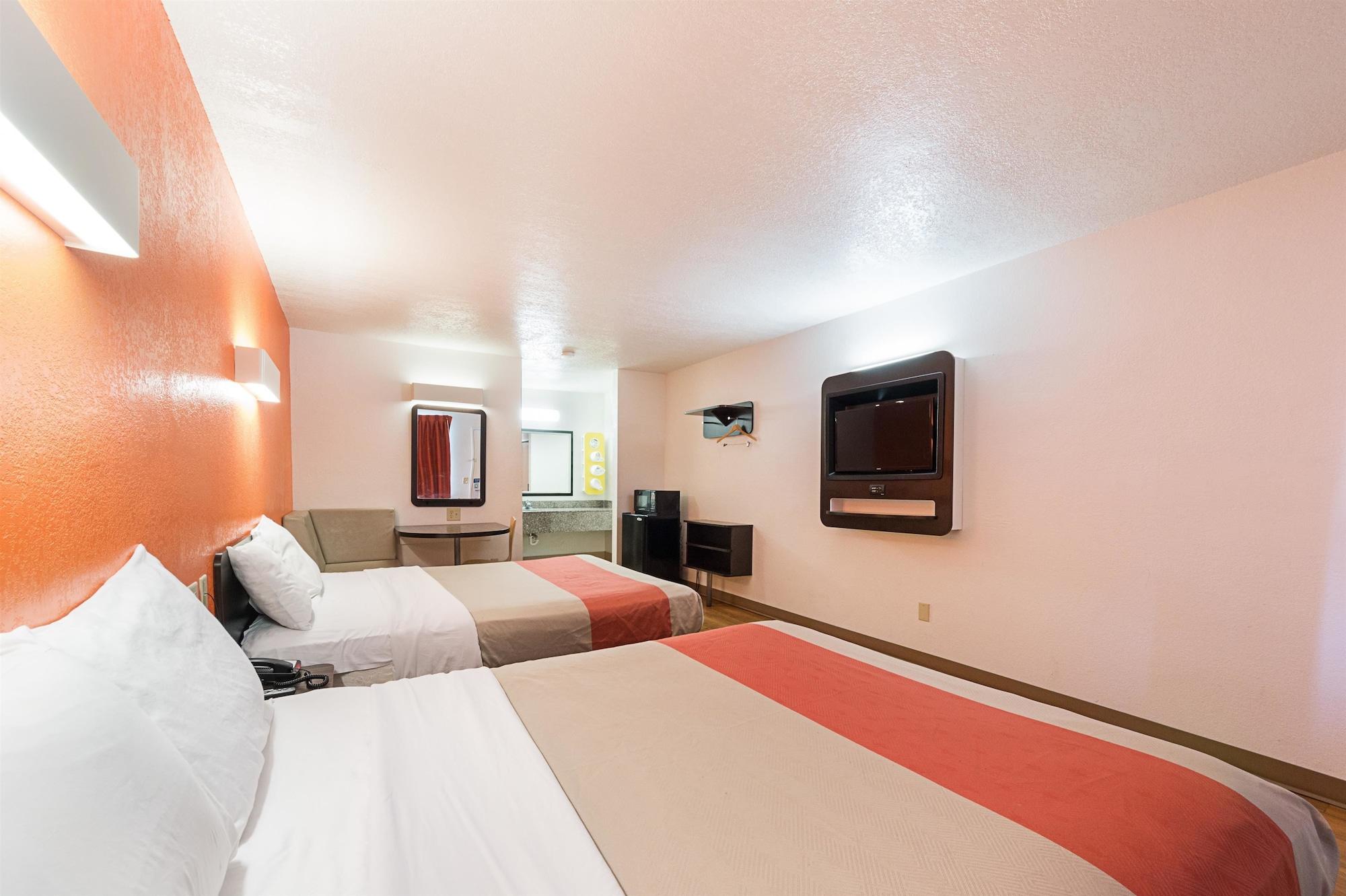 Motel 6-San Antonio, Tx - Fiesta Trails Экстерьер фото