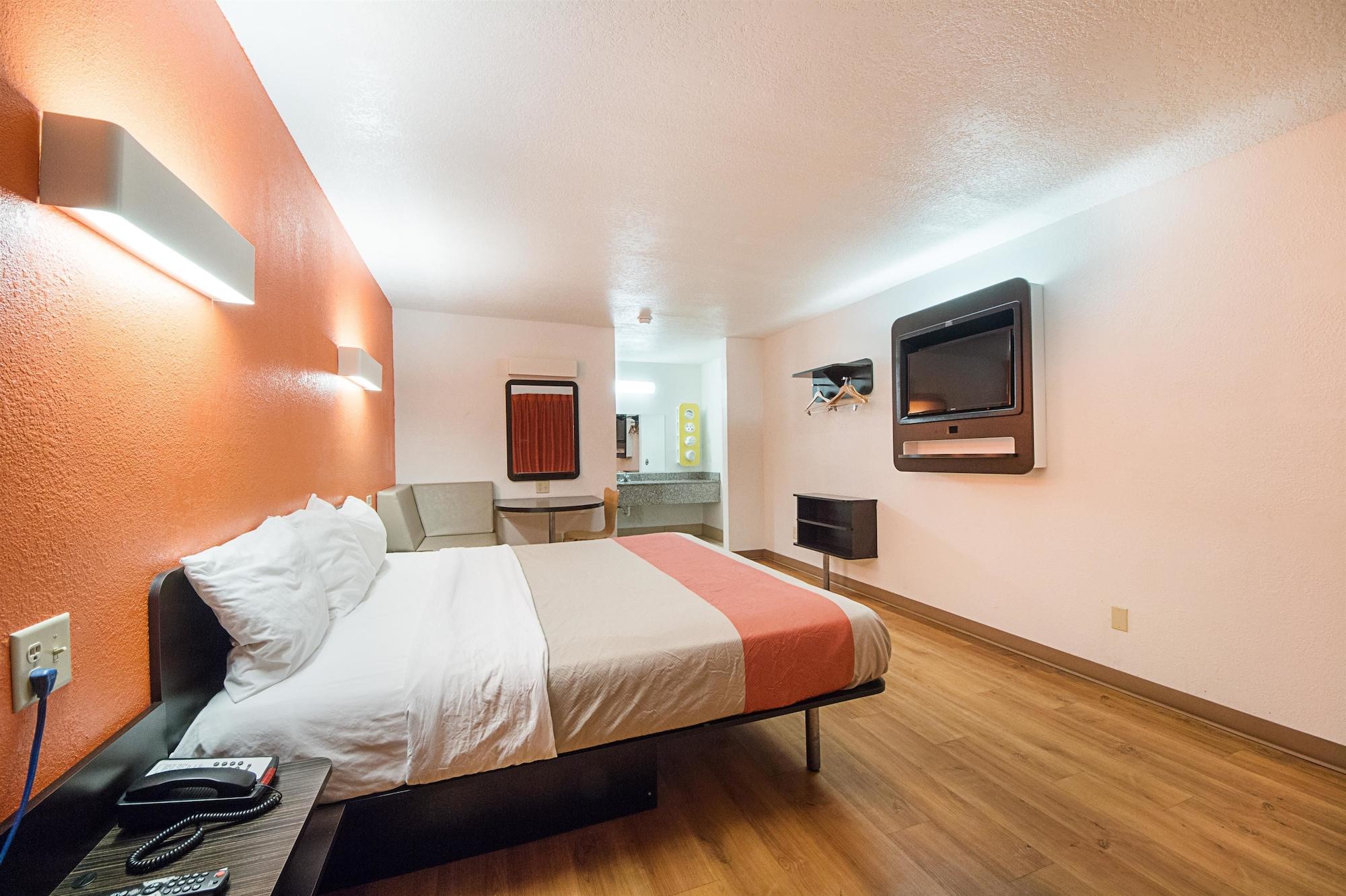 Motel 6-San Antonio, Tx - Fiesta Trails Экстерьер фото