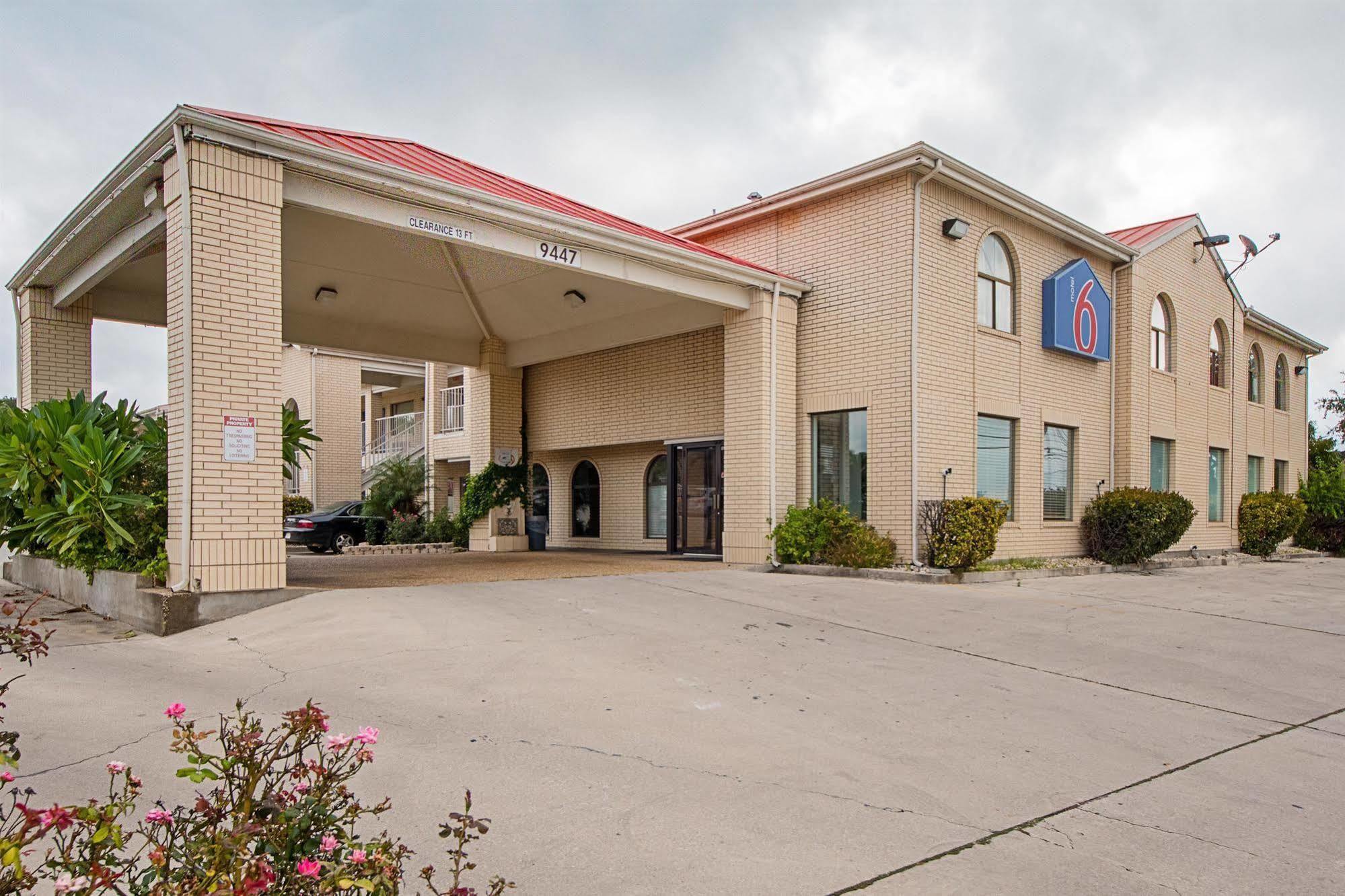 Motel 6-San Antonio, Tx - Fiesta Trails Экстерьер фото