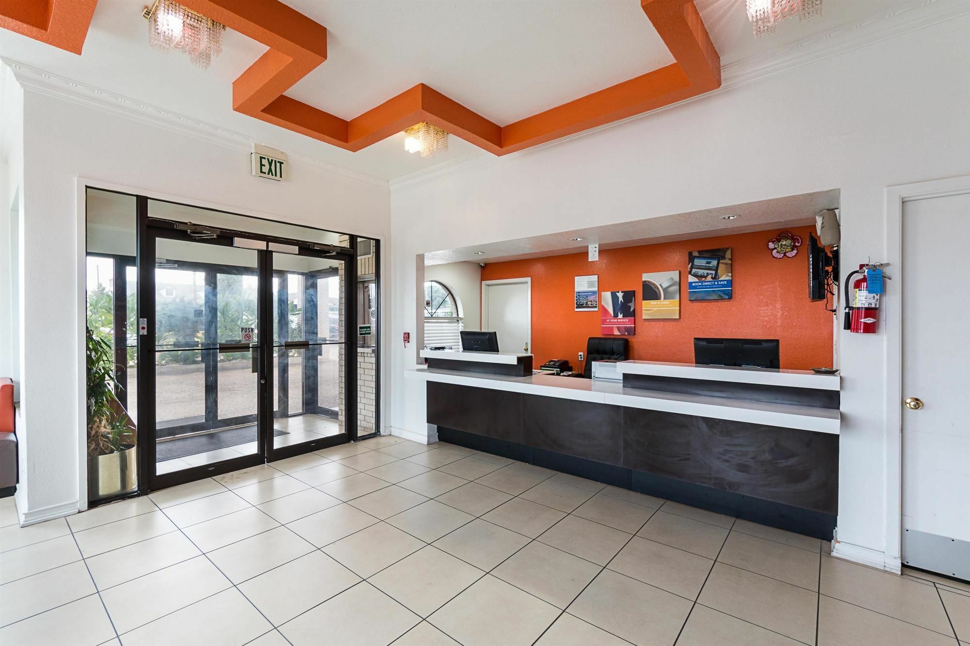 Motel 6-San Antonio, Tx - Fiesta Trails Экстерьер фото