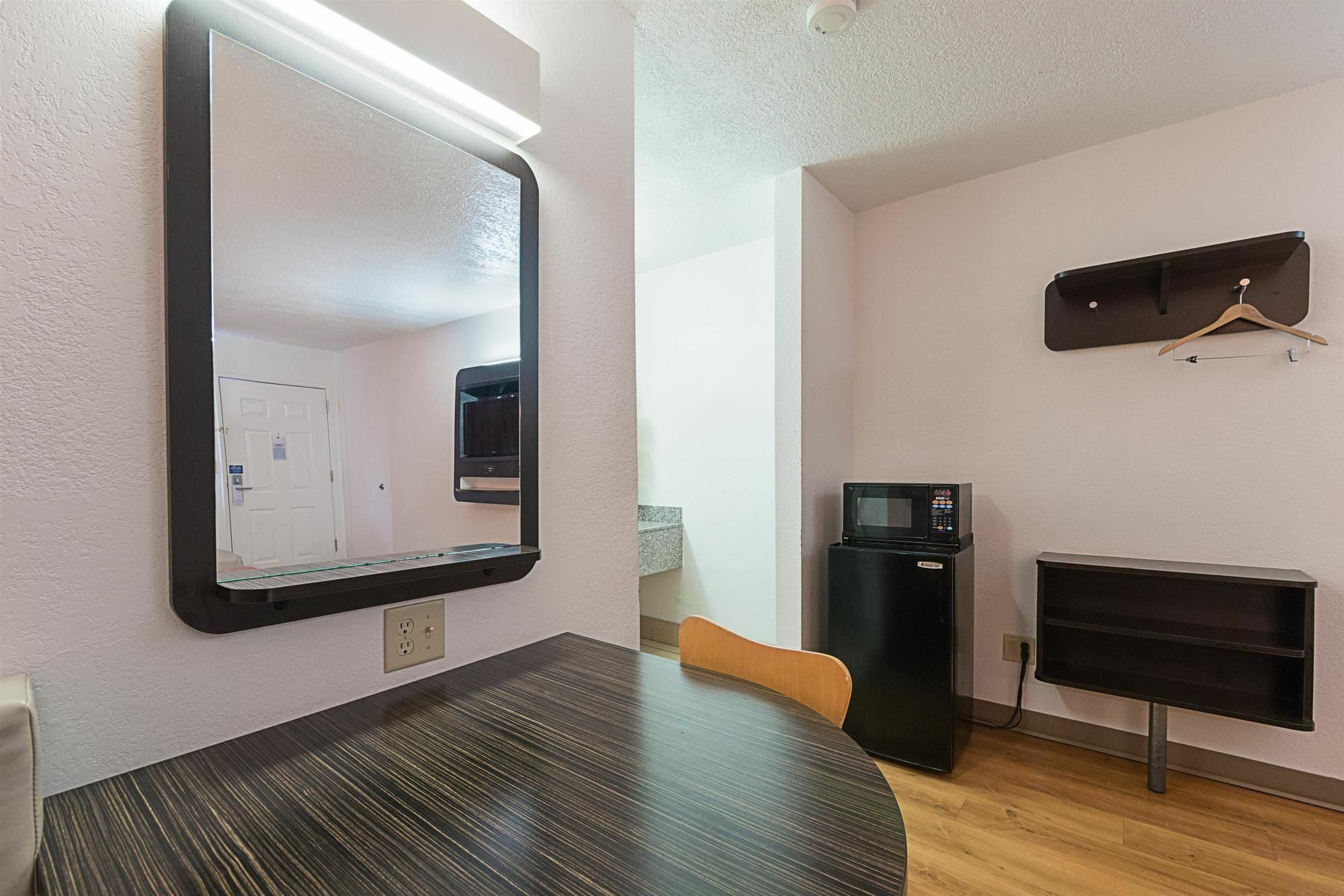 Motel 6-San Antonio, Tx - Fiesta Trails Экстерьер фото