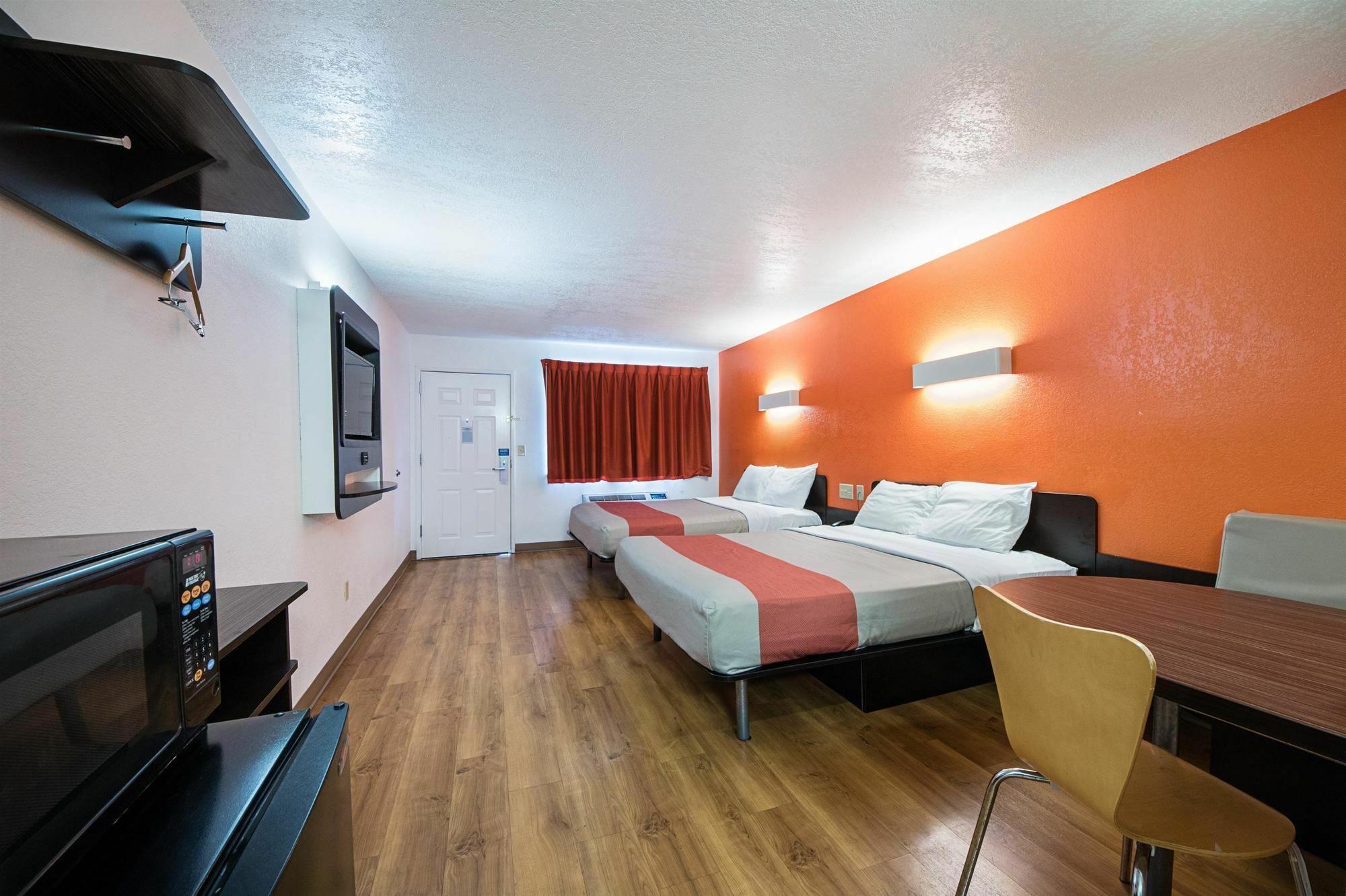 Motel 6-San Antonio, Tx - Fiesta Trails Экстерьер фото
